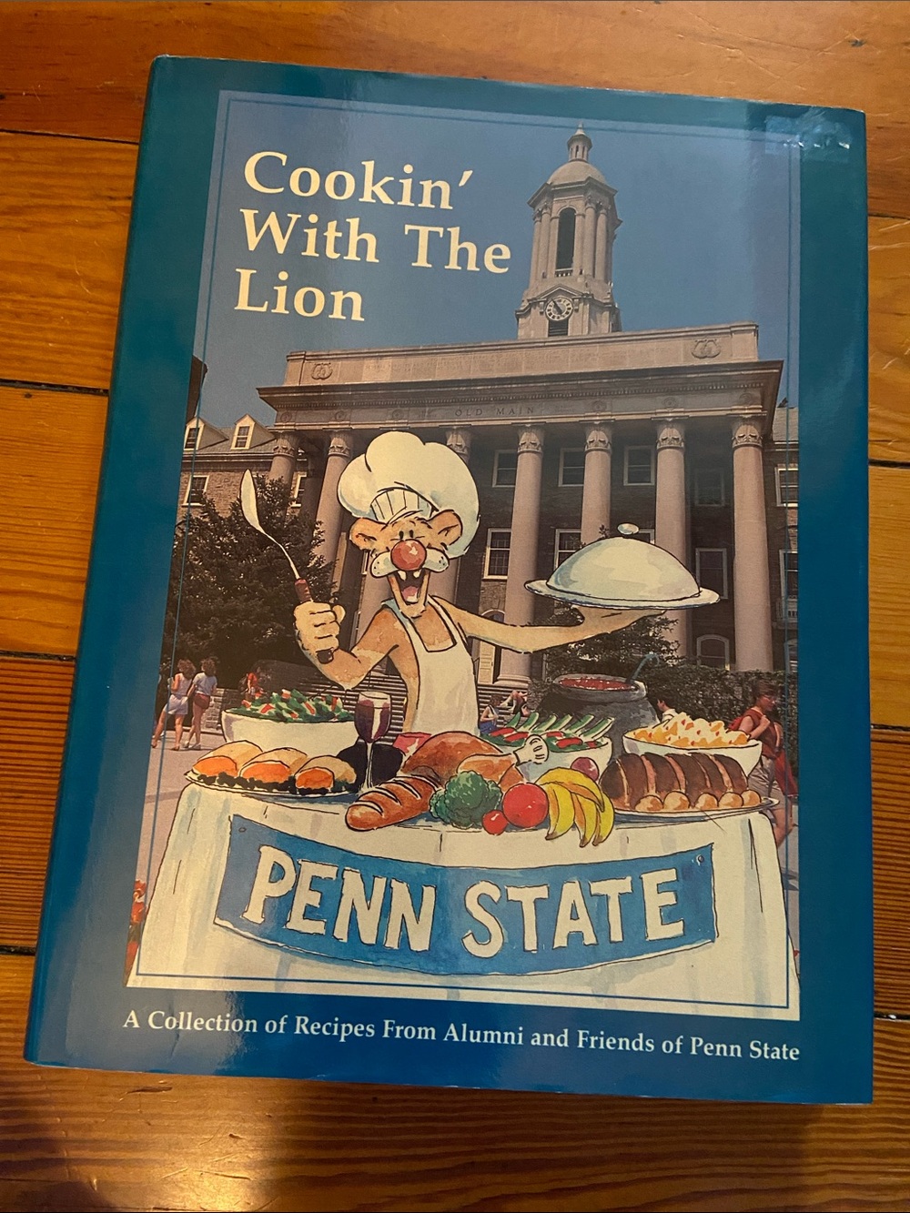 Vintage Penn State 1st edition 80s 1980s Cookin' With The Lion Cookbook Blue hc